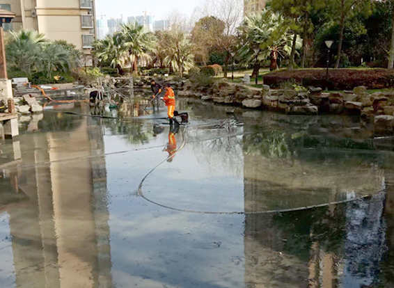 资兴景观池淤泥清理